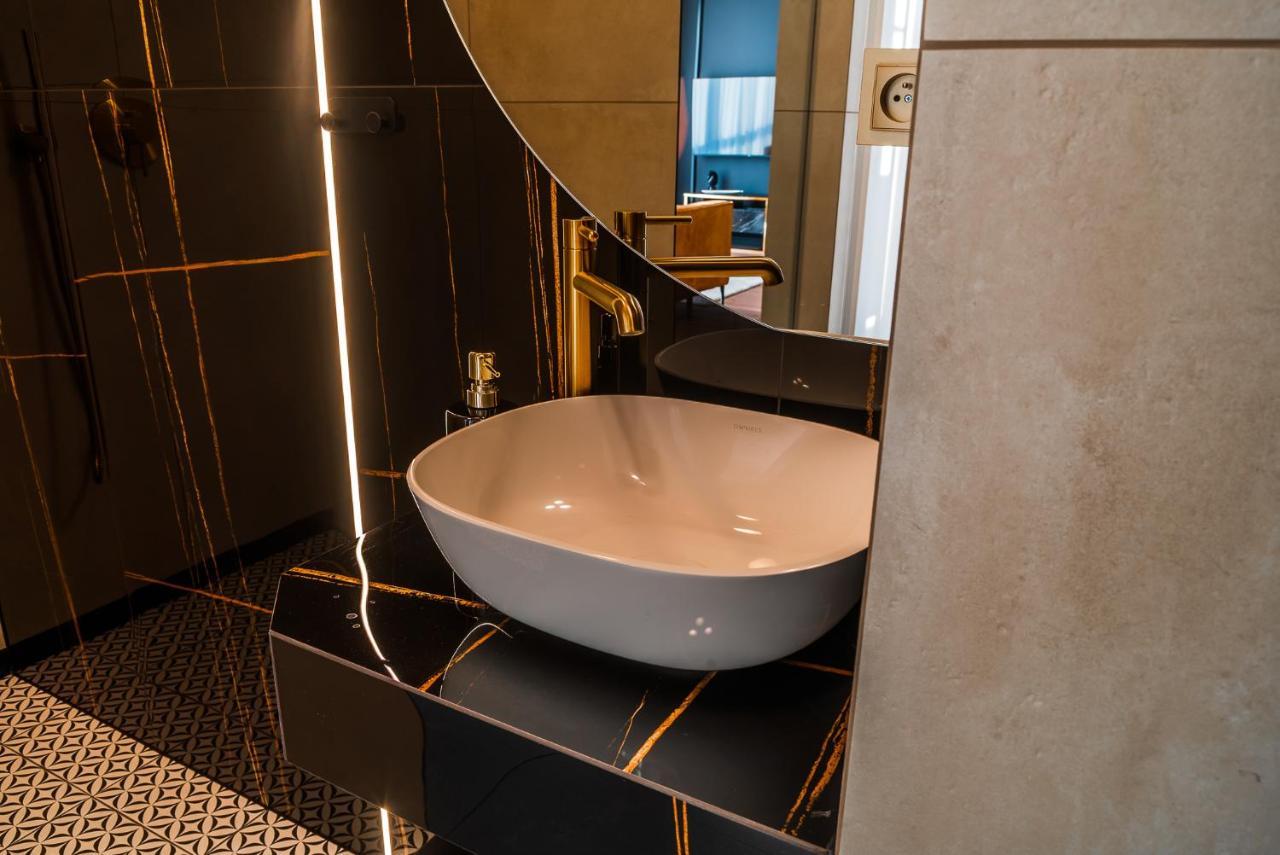 Apartament Plaza Tower 14 Pietro Kielce Esterno foto